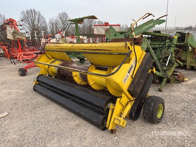1997 BRG TR280 Pick-Up Header
