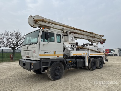 1983 Astra BM 304F/2 6x4 Camion transportador de hormigon