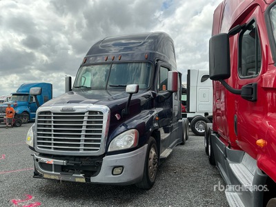 2016 Freightliner Cascadia 125 6x4 Ciągnik siodłowy T/A z kabiną sypialną