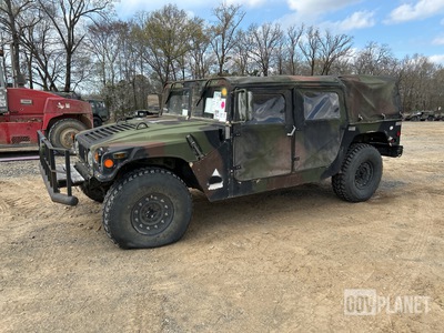AM General M1097R1 HMMWV 4 Door Soft Top w/Truck Body