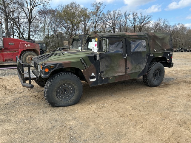 AM General M1097R1 HMMWV 4 Door Soft Top w/Truck Body