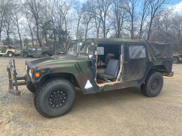 2005 AM General M1097R1 HMMWV 4 Door Soft Top w/Truck Body