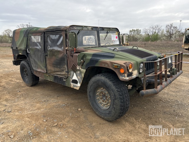 AM General M1097R1 HMMWV 4 Door Soft Top w/Truck Body