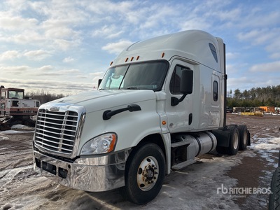2019 Freightliner Cascadia 125 6x4 T/A Sleeper Truck Tractor (Inoperable)