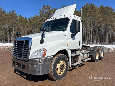 2018 Freightliner Cascadia 125 6x4 Cabeza Tractora Cabina Corta