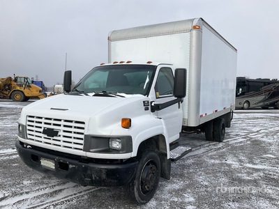 2006 Chevrolet C5500 4x2 شاحنة فان