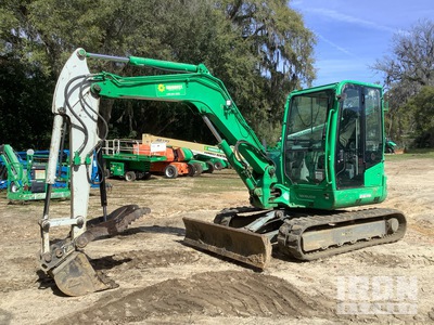 2019 TAKEUCHI TB260CR Minikoparka