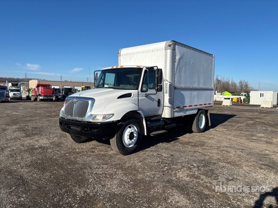 2006 International DuraStar 4300 4x2 Kastenwägen