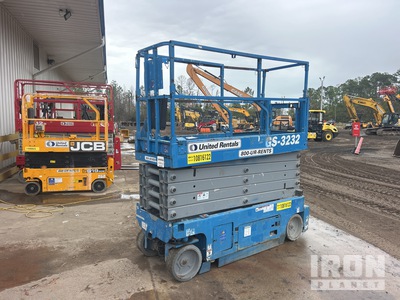 2018 Genie GS-3232 Electric Scissor Lift