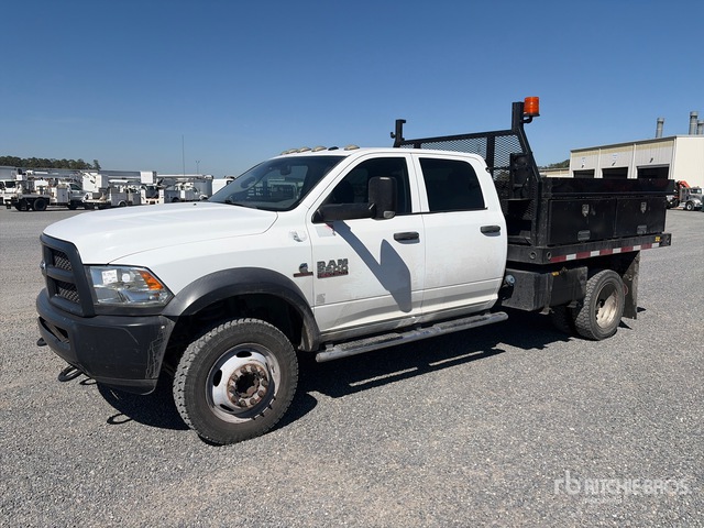 2016 Ram 5500 4x4 Crew Cab Flatbed Truck