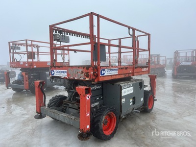 2018 Skyjack SJ6826 RT 4x4 Dual Fuel Podnośnik nożycowy