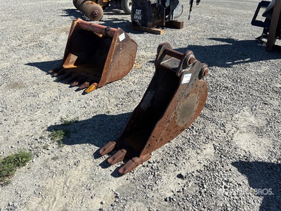 13 in Digging Excavator Bucket