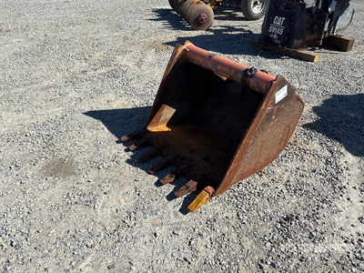 34 in Digging Excavator Bucket