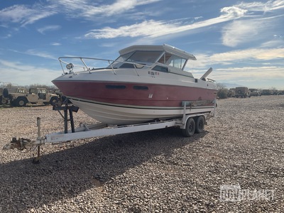 Fulcrum 24' Cuddy Cabin Boat w/Trailer