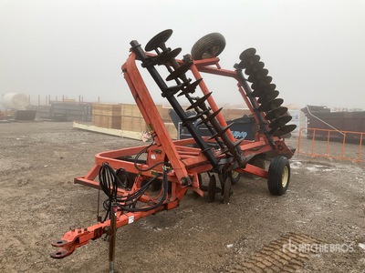Allis Chalmers 2600C Pin hitch Offset Breaking Disc