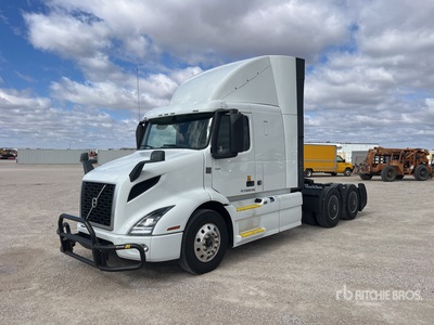 2023 Volvo VNR 6x4 Ciągnik siodłowy T/A z kabiną sypialną