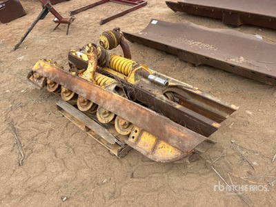 Quantity of (2) Undercarriage Frames その他 - 機械部品