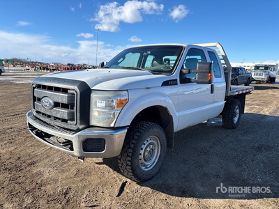 2012 Ford F-250 XL 4x4 Extended Cab Camion à Plateau
