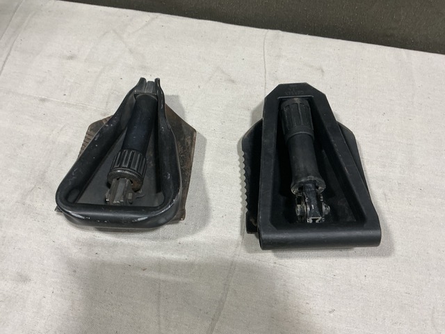 (34) Entrenching Tools