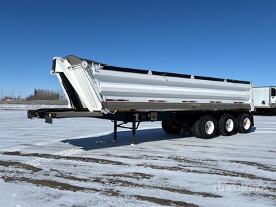 2011 Arnes 30 ft Tri/A End Dump Trailer