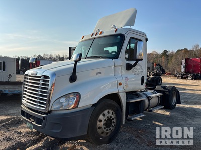 2014 Freightliner Cascadia 125 4x2 S/A Dagcabine Trekker