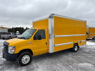 2018 Ford E-450 4x2 Van Truck