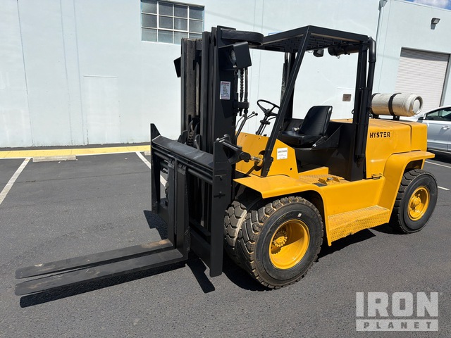 1987 Hyster H135XL 13500 lb Pneumatic Tire Forklift