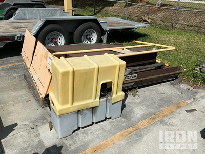2021 Beacon BWL-100-5-68 Hydraulic Portable Loading Ramp