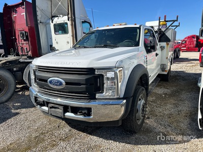 2019 Ford F-450 XL 4x2 Extended Cab Camion utilitaire (Inoperable)