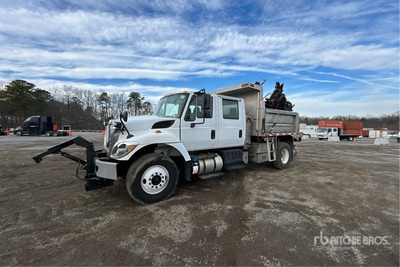 2016 International 7400 4x2 Crew Cab Snow Plow Truck