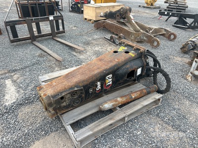 Cat H95 24 in Hydraulic Breaker