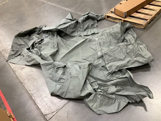 (2) Resource Center MIL-C-7554 Aerial Delivery Cargo Bags