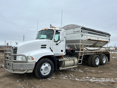 Mack CXN613 6x4 Tender Truck