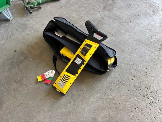 Leica DD230 Smart Cable Locator