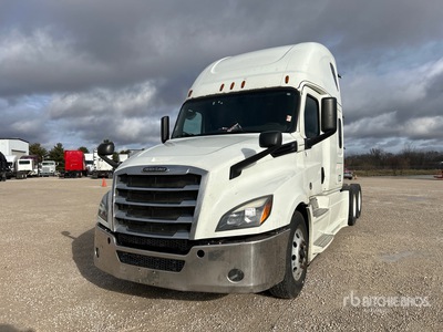 2020 Freightliner Cascadia 126 6x4 T/A Sleeper Truck Tractor