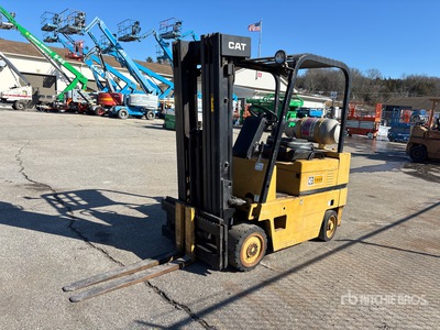 Cat T50D 4350 lb Pneumatic Tire Heftruck