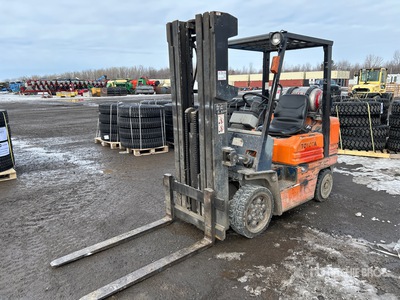 1993 Toyota 5FGC25 5500 lb Cushion Tire Wózek widłowy