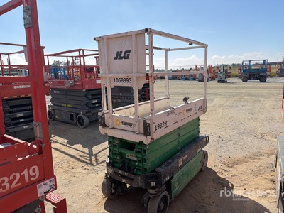 2017 JLG 1932R Scissor Lift