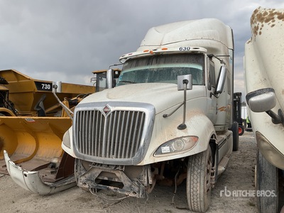 2014 International ProStar Tractocamion con Dormitorio (INOPERABLE) / Cabeza Tractora Cabina Dormitorio (Inoperable)