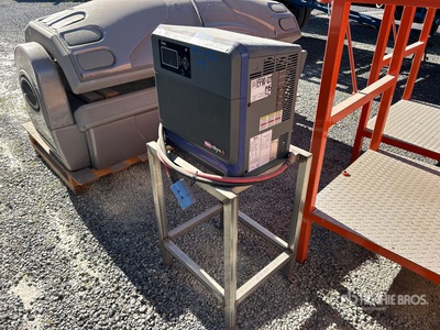 EnerSys NIP3-JP-4Y Electric Forklift Charger Divers - Instrumentation et électricité