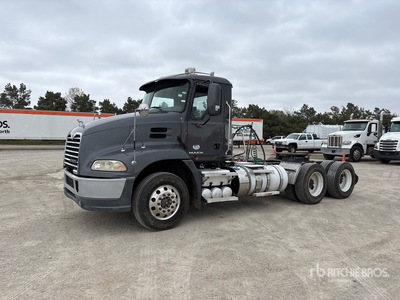 2013 Mack CXU613 Tracteur Routier