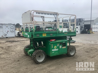 2016 JLG 260MRT Dual Fuel Scissor Lift