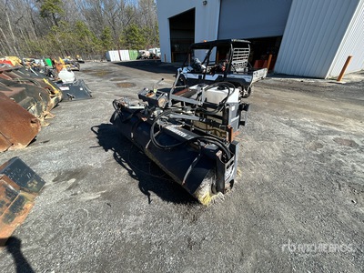 Cat BA25 100 in Wheel Loader Broom