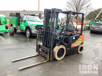 2017 Doosan G25E-5 4600 lb Pneumatic Tire Forklift