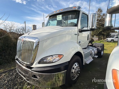 2021 International RH613 4x2 S/A Dagcabine Trekker