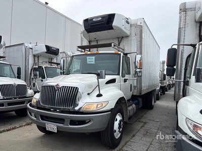 2018 International 4300 4x2 Refrigerated Truck