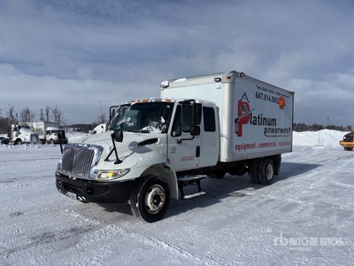 2007 International DuraStar 4200 4x2 Pressure Washer Truck