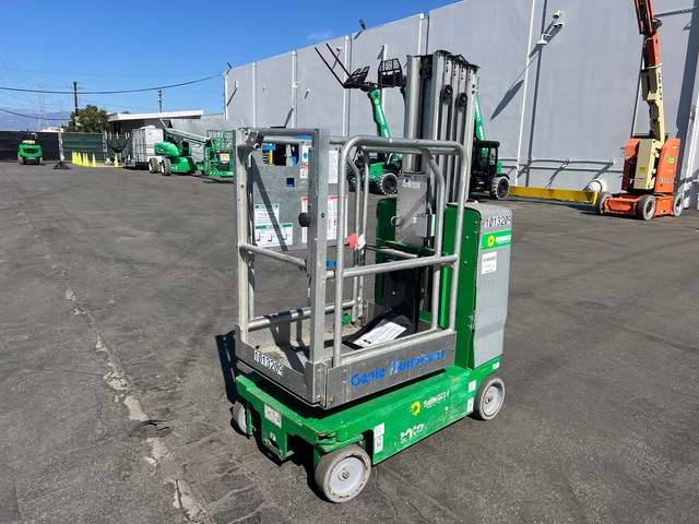 2017 Genie GR-20 Vertical Mast Lift 2017 Genie GR-20 Vertical Mast Lift