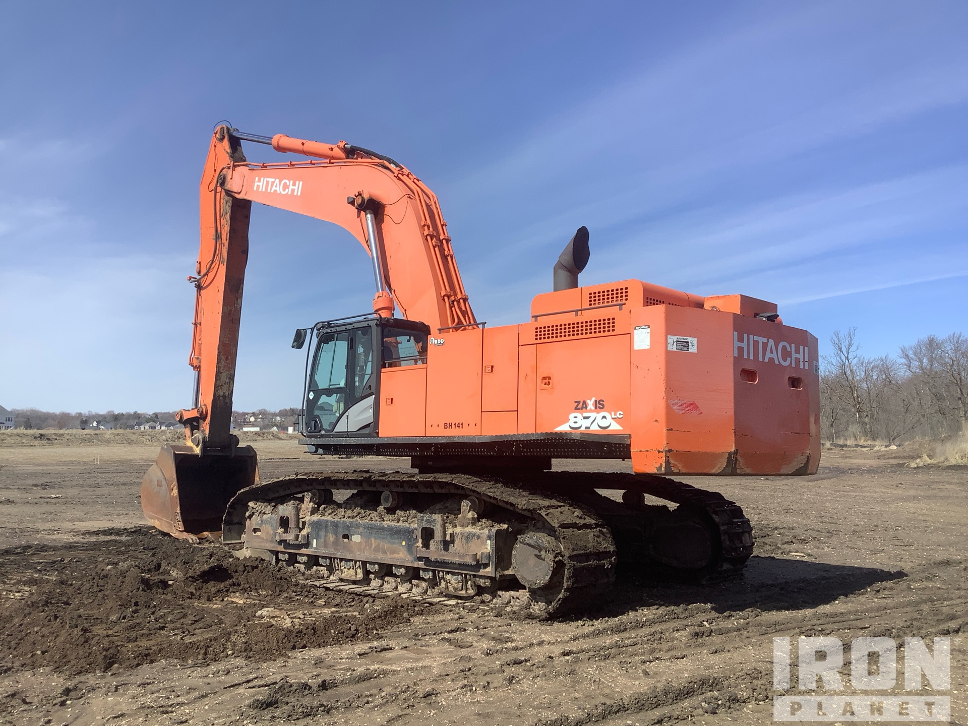2013 Hitachi ZX870LC-6 Tracked Excavator in St. Michael, Minnesota