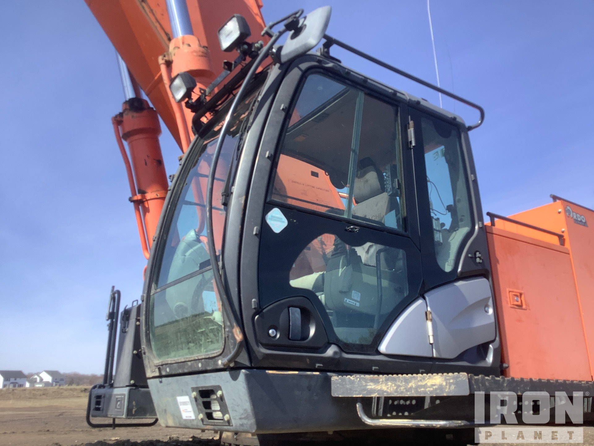 【タツキ】 2013 Hitachi ZX870LC-6 Tracked Excavator in St. Michael, Minnesota